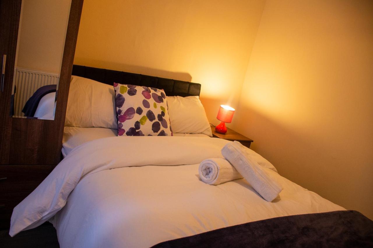 Royale Green View House- Free Parking, Wifi, Perfect For Contractors And Holiday Northampton Luaran gambar