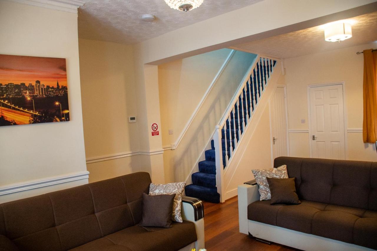 Royale Green View House- Free Parking, Wifi, Perfect For Contractors And Holiday Northampton Luaran gambar